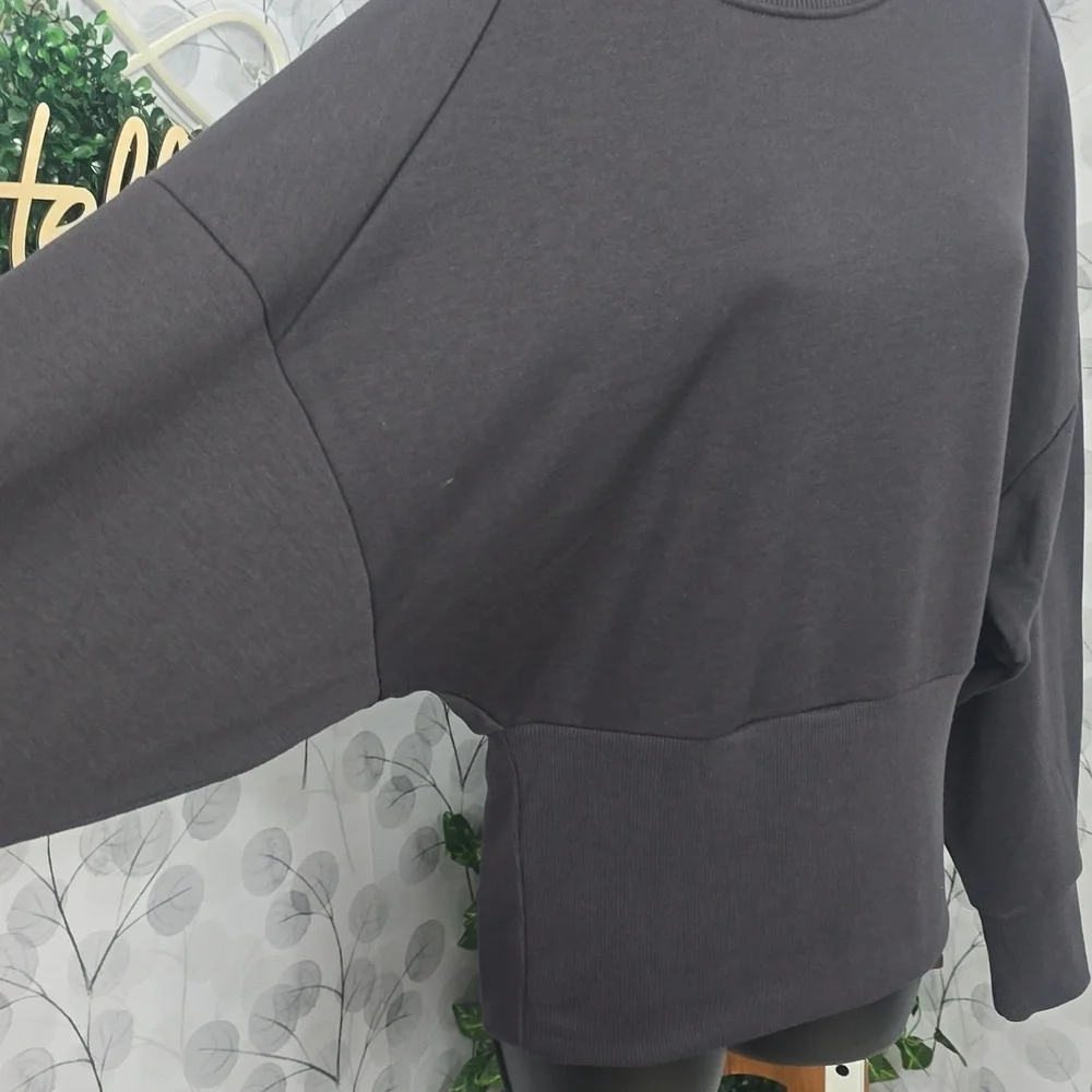 Athleta Potrero Sweatshirt - Picture 6 of 9